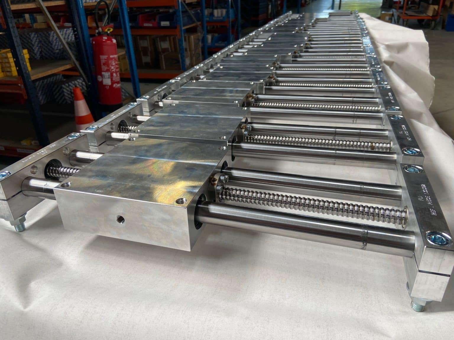 FLI, The linear motion specialist : Linear guideway, Linear bearings ...